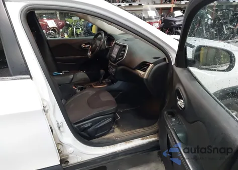 2015 Jeep Cherokee North z USA, uszkodzony, nr VIN 1C4PJMCB2FW603134